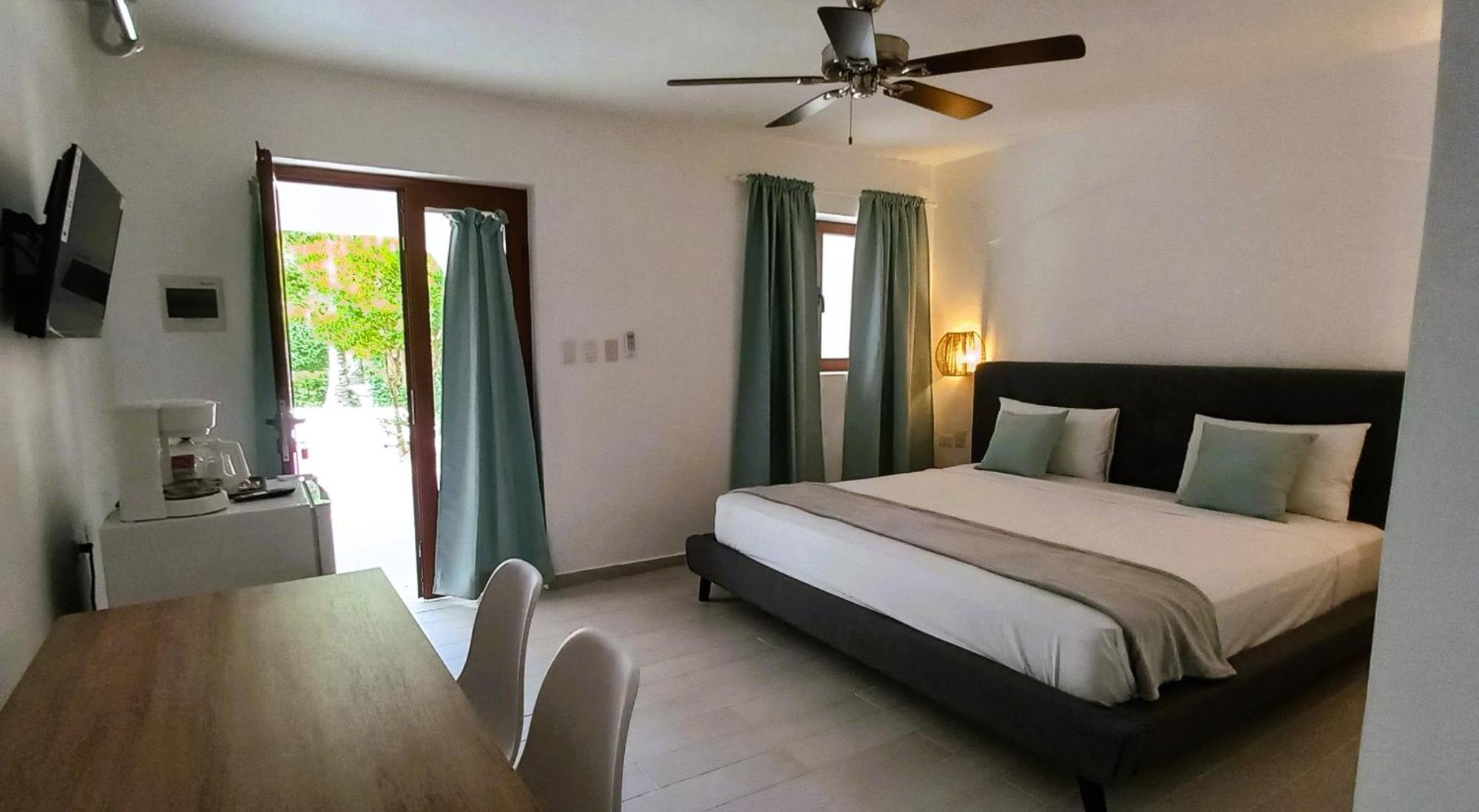Los Corales Beach Village Punta Cana - The Original מראה חיצוני תמונה